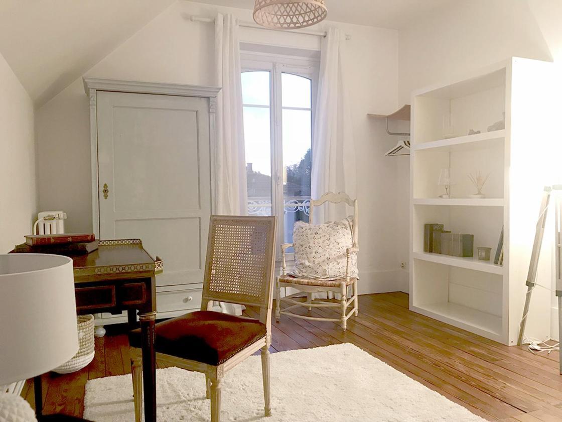 Les Chambres De Louis Le Chesnay  Exterior foto
