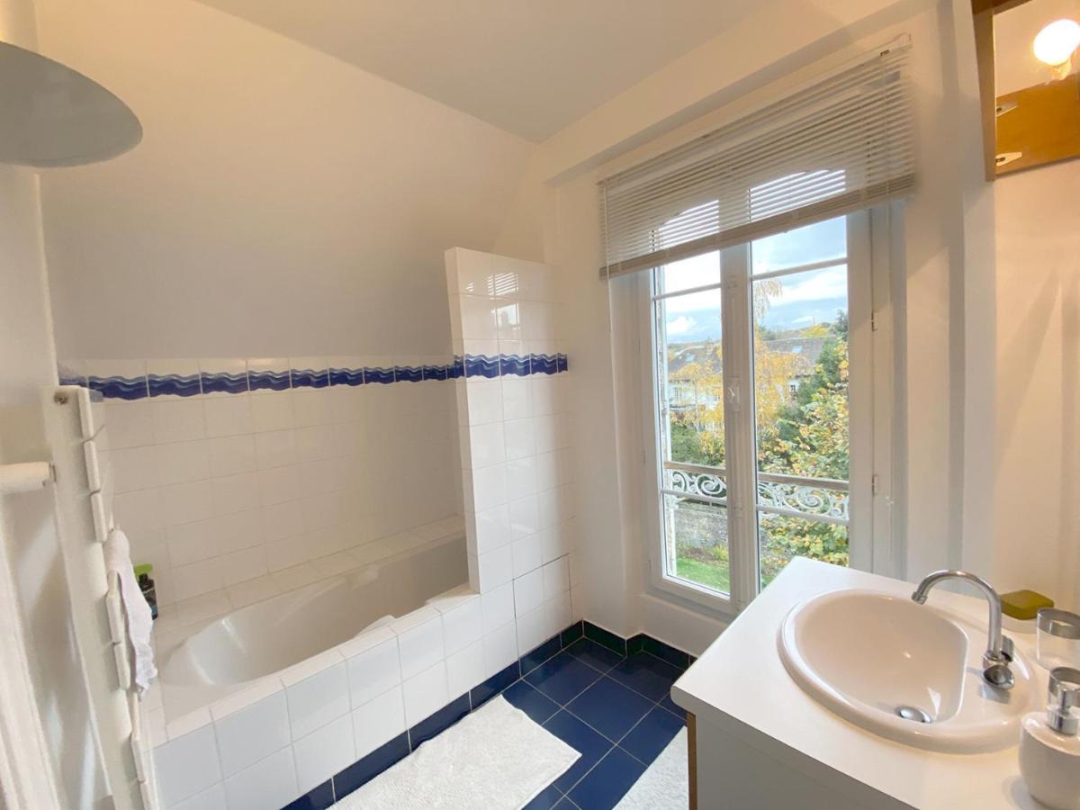Les Chambres De Louis Le Chesnay  Exterior foto
