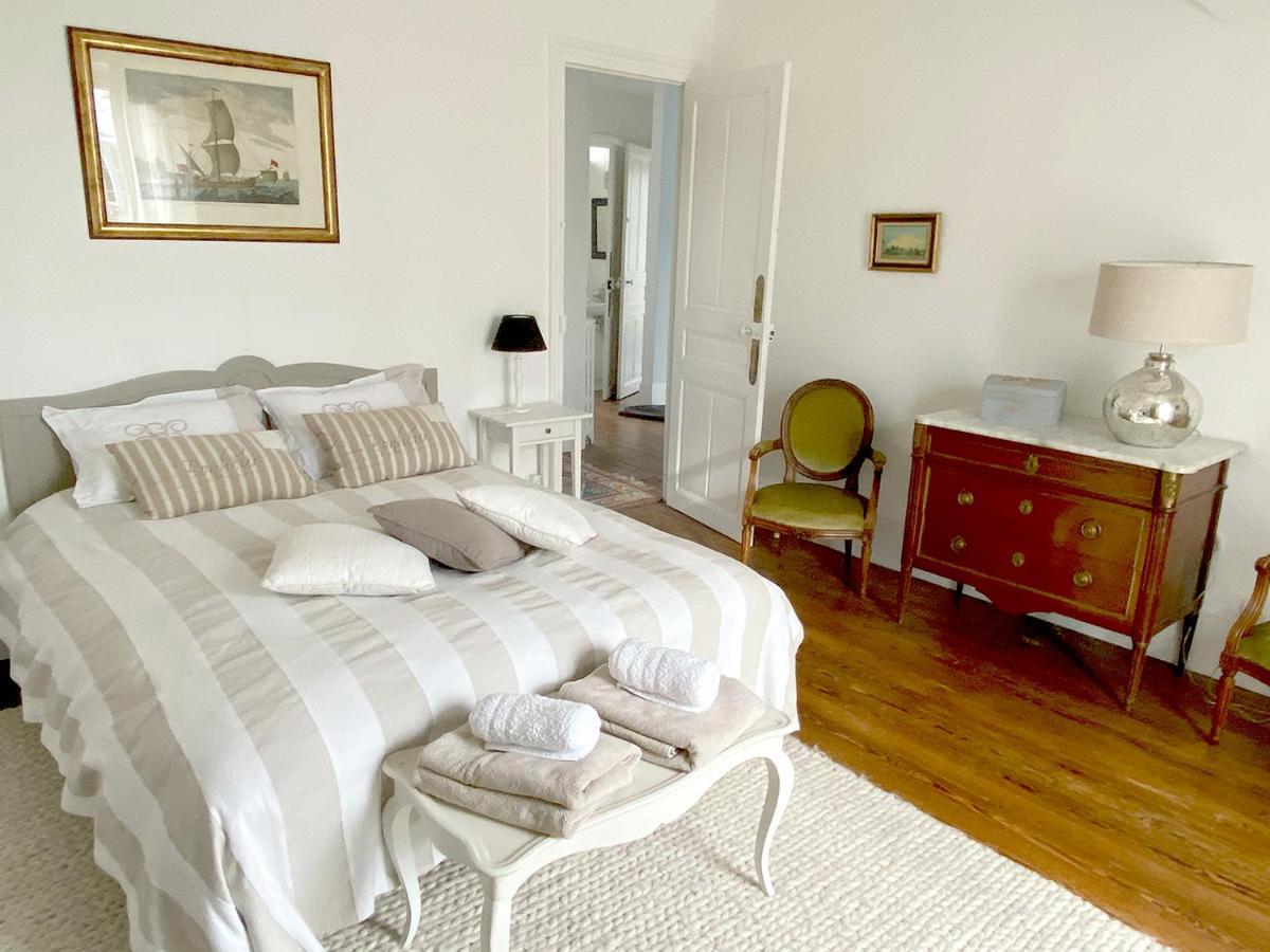 Les Chambres De Louis Le Chesnay  Exterior foto