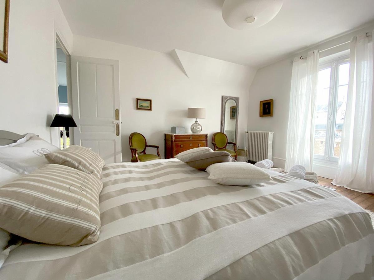 Les Chambres De Louis Le Chesnay  Exterior foto