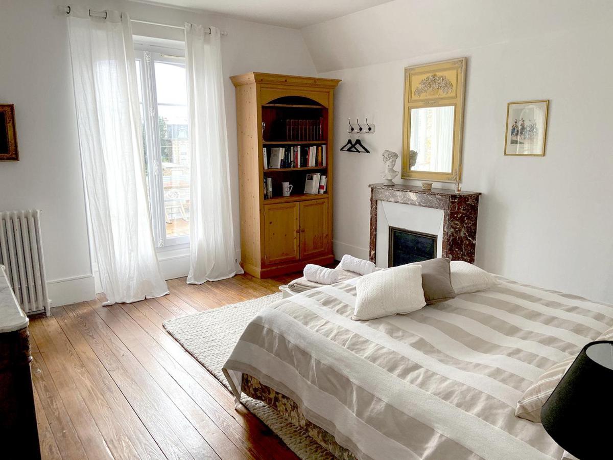 Les Chambres De Louis Le Chesnay  Exterior foto